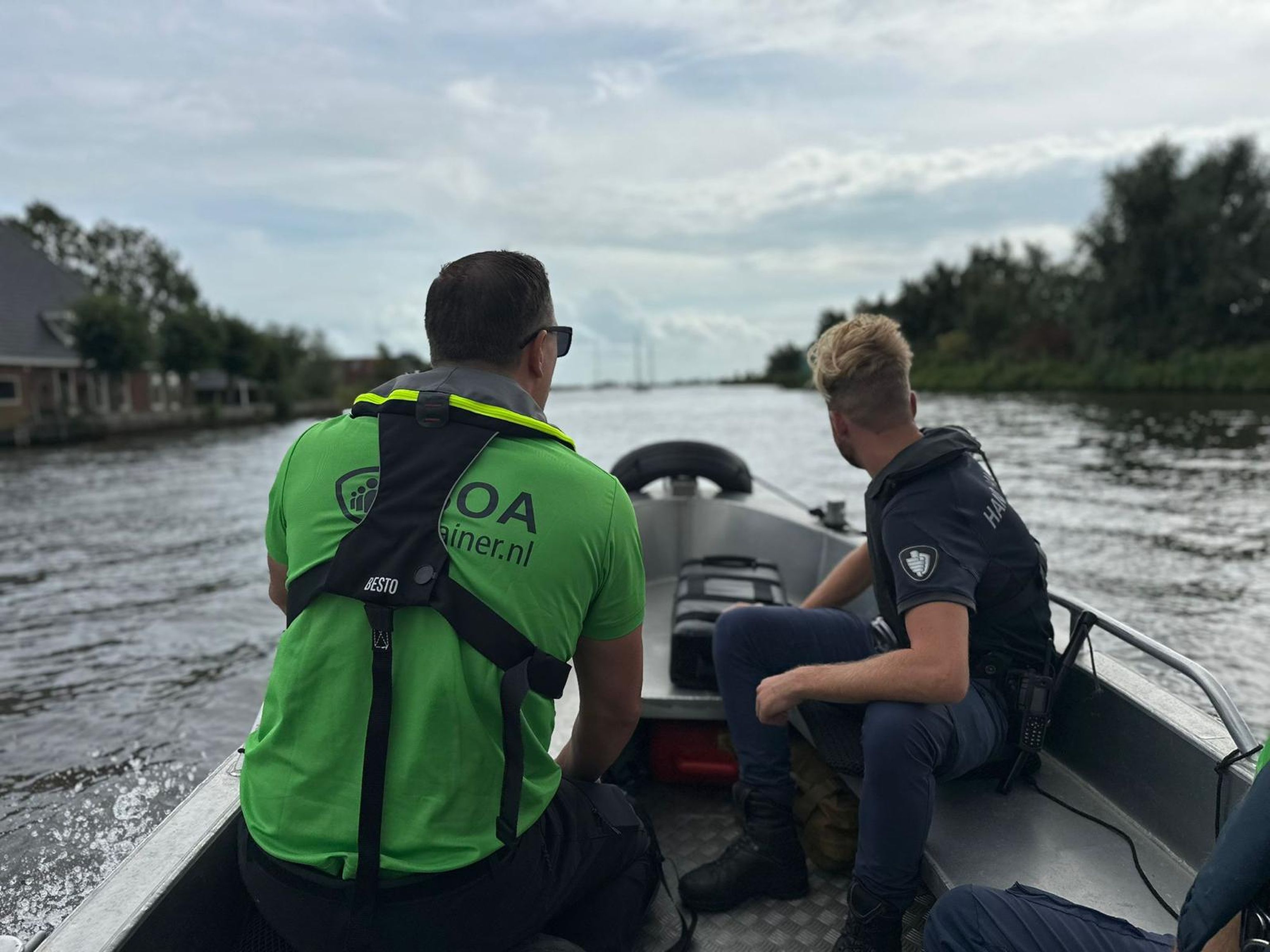 Handhaven op het water 23