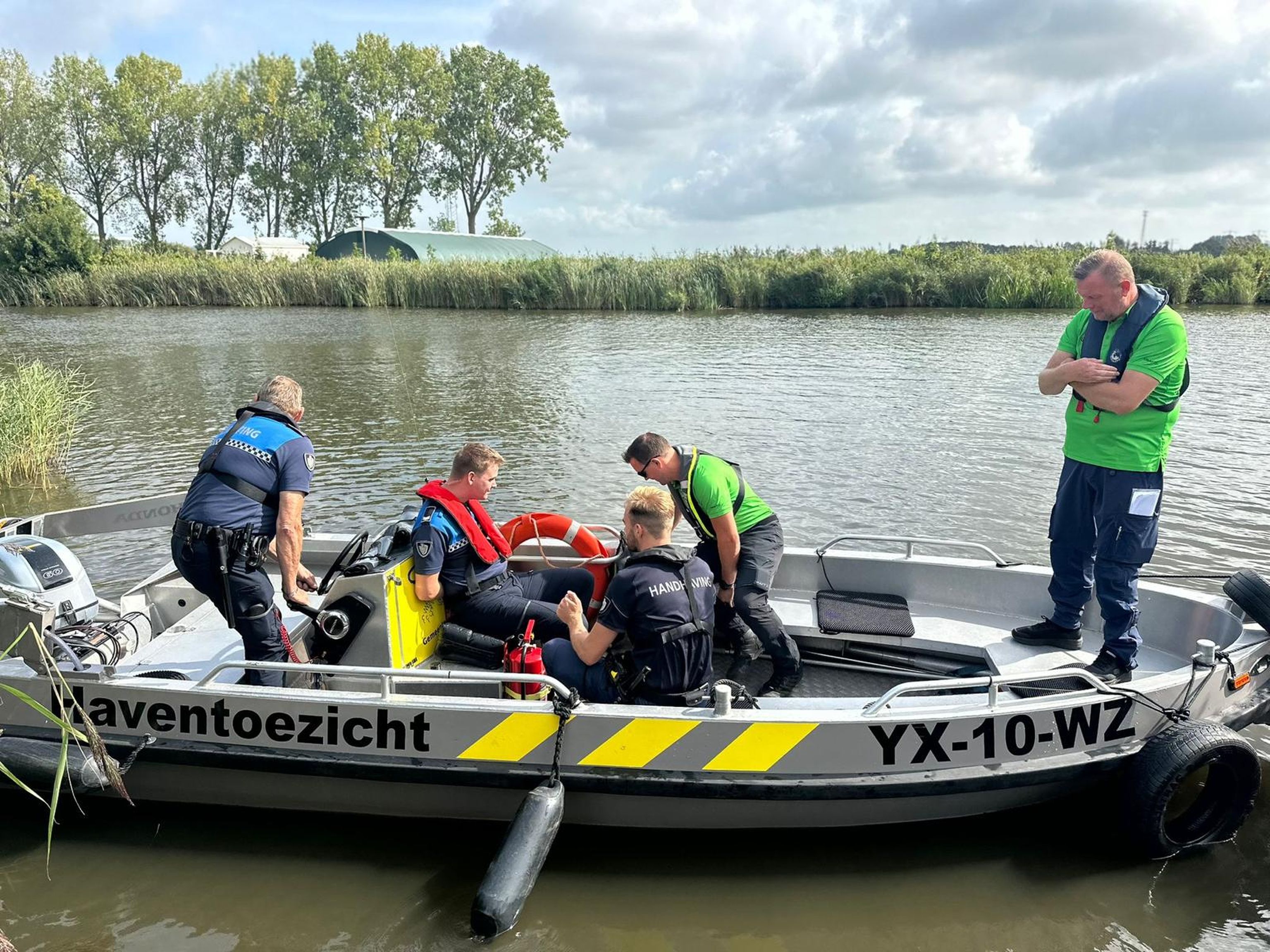 Handhaven op het water 18